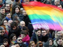 Unioni civili un anno dopo: ripartire dall’aiuto a chi non è ancora visibile